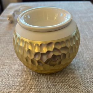 Scentsy Goldsmith element warmer NIB retired style